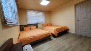 A Bridge House 1-C - 3