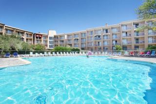 studio59, climatisé, parking, piscine, vue, wifi gratuit - 1