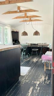 Home With Recycled Finds Near Nature - Græsted - 1
