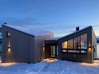 Architect-Designed Cabin With View In Molde - Røvik - 9