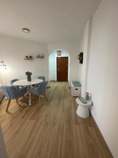 Carihuela Beach I by Holiday Homes Málaga - Torremolinos - 4