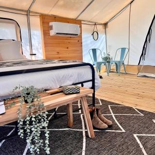 Luxury Spacious Mountain Glamping - Delta - 9