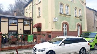 Apartment Grüner Fürst mit Sitzecke im Innenhof & Nähe Park & Erdgeschoss - Bad Muskau - 9