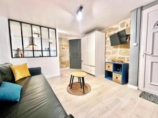 Studio du Clocher - Centre Historique, Cosy, Wifi, 2 personnes - Istres - 1