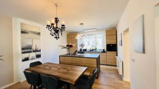 Stylish 3-Room Apartment with Terrace & Parking - 7