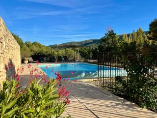 Historic Bastide With Private Pool In The Luberon - Céreste - 0