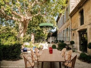 Historic Mansion In The Heart Of Provence - Eyragues - 4