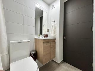 Rondizzoni, Aire acondicionado, 2 min al Metro, in front of MovistarArena, park view - Santiago - 9