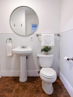 Spacious 4B2B Loft ,Private Kitchen, Walk to everything,Near Brown&RISD - Providence - 2