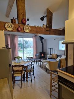 A La Maison - - 4