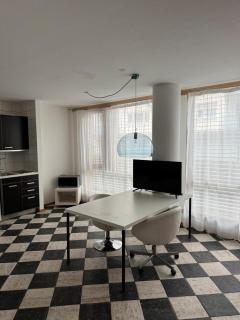 Schönste Lage an der Donau 1 - 9