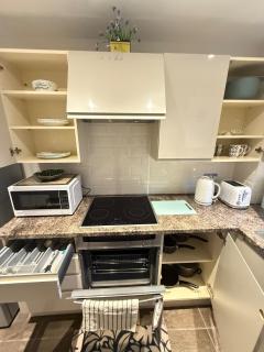 Elegant En-suite Flat in Farnham - - 1