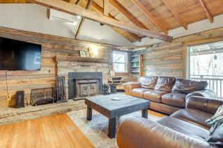 Maggie Valley Log Cabin Deck and Mountain Views! - Maggie Valley - 8