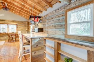 Maggie Valley Log Cabin Deck and Mountain Views! - Maggie Valley - 3