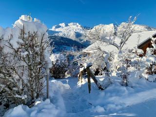 Logement 3 étoiles avec vue imprenable sur les montagnes, ski bus - Manigod - 1