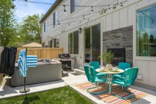 Accomodate 24 Guests with 2 Rooftops and 2 Hot Tubs and 2 Game Rooms - 1
