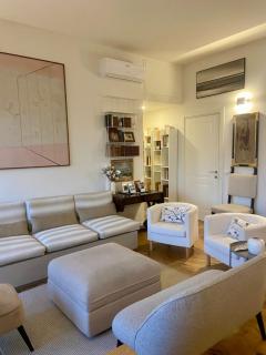 Bright&Stylish Apartment Near DUOMO, Milan Center - Milan - 4