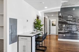 Chic 3BR - 3BA Condo at 5 Point South - Birmingham - 2