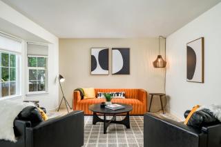 Artist Getaway In Downtown Westminster - Westminster - 6