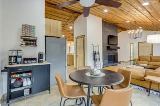 Mountain Mansion With A Hot Tub And A Sauna - 2