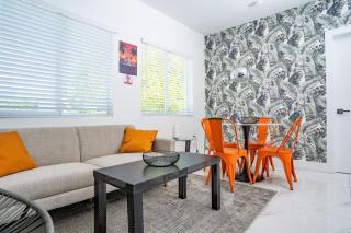5 Minute Walk To Downtown Wynwood - Miami - 9