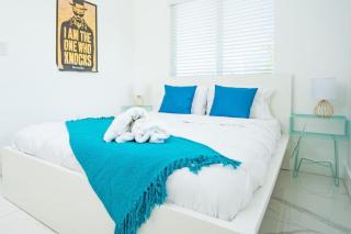 5 Minute Walk To Downtown Wynwood - Miami - 3