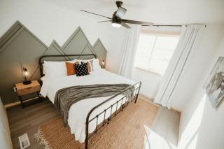 New Cabin Pet Friendly With A Game Room And King Beds - 5