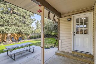 Pet Friendly 3 Bedroom Near to Red Rocks And Belmar In Denver - 3