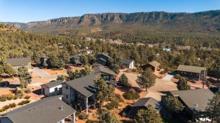 Elk Rim by Rather Be Properties - Pine - 9
