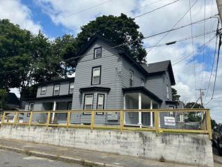 Modern Mid-Century in Fitchburg - Fitchburg - 1