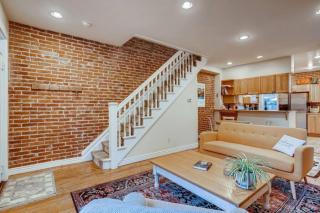 Central Denver Townhome Close To Historic Neighborhood - 2