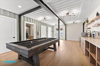 Pool Table Timber Cube Cabin - 9