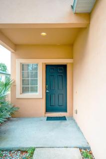 Full House HotTub Mins to UCF - 9