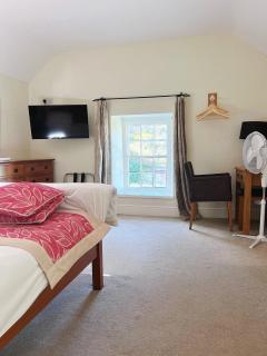 The Crown Hotel - Corwen - 1