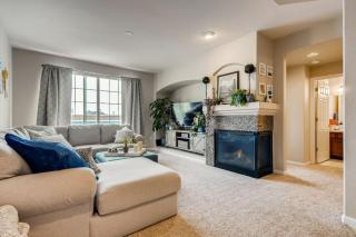 Capital Hill Condo 5 star location With Balcony - 0