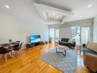 Flemington Escape with private rooftop area - 2