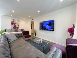Vibrant Purple 1BR Close to Hollywood - BR12 - BEV - Los Angeles - 3