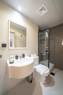 Marina View 2BR Near Metro - 2