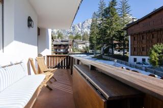 Splendido appartamento a due passi dal centro con terrazza e garage - Cortina dʼAmpezzo - 9