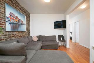 Prime Location Gorgeous 4BR Downtown MTL - Montréal - 8