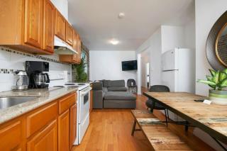 Prime Location Gorgeous 4BR Downtown MTL - Montréal - 6