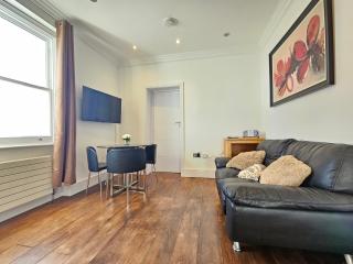 City Hub 2 Bedroom Apartment in Paddington - Londra - 0