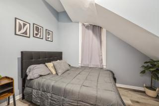 Cozy Two Bedroom Unit near Lakeview Lincolnpark Wrigley - Chicago - 5