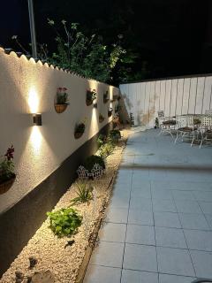 White luxury house - Bucharest - 8