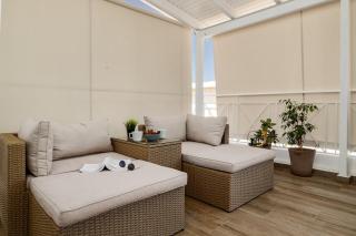 Central penthouse studio with Jacuzzi in Varkiza - Vári - 2