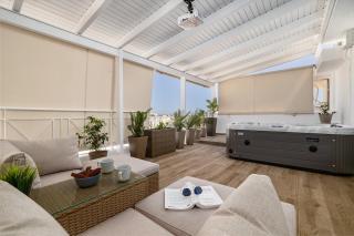 Central penthouse studio with Jacuzzi in Varkiza - Vári - 1