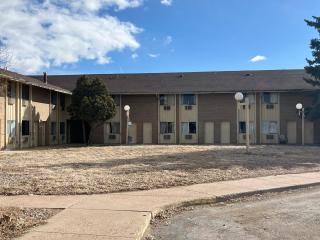 Studio Lodge Laramie - 9