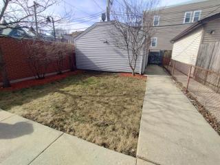 Cozy Two Bedroom Unit near Lakeview Lincolnpark Wrigley - Chicago - 1