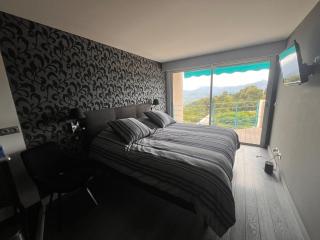 Très beau duplex avec Jacuzzi privatif - 3