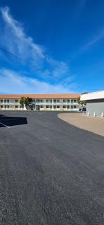 Travel Inn & Suite - 1